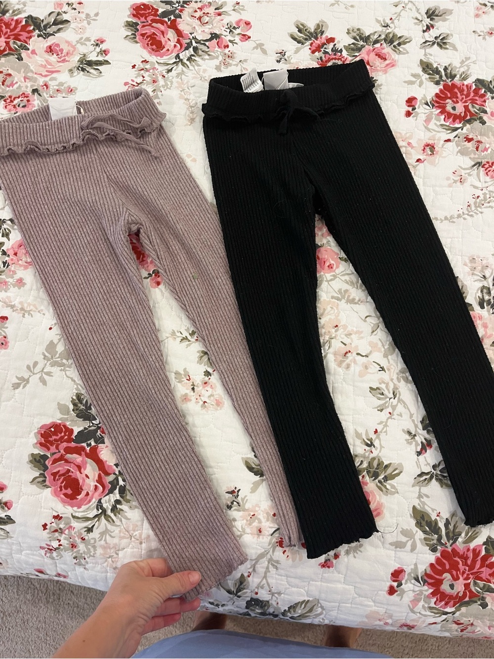 Zara Ribbed Leggings with Ruffle Waist - Black and Mauve